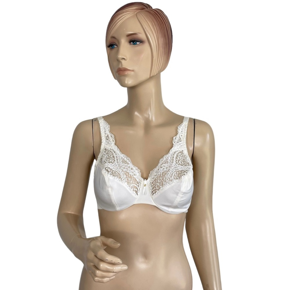 Wacoal Women's Style# 85183 Underwire Bra in Ivory 38B